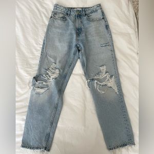 Zara boyfriend distressed high rise jean size 6